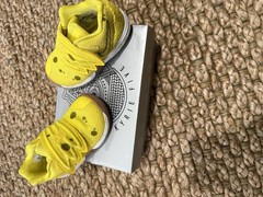 Kyrie Irving Sponge Bob Kids Size 5C