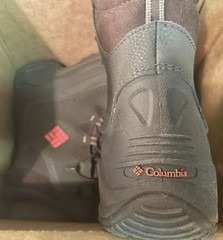 BOOTS Columbia Brand Bugaboot Snow Boot Size 6 Youth / 7.5-8 Women’s