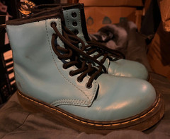 Junior Docs Doc Dr Martens 1460 Light Blue 8 eyelet Lace & Zip Boots Kids US 1