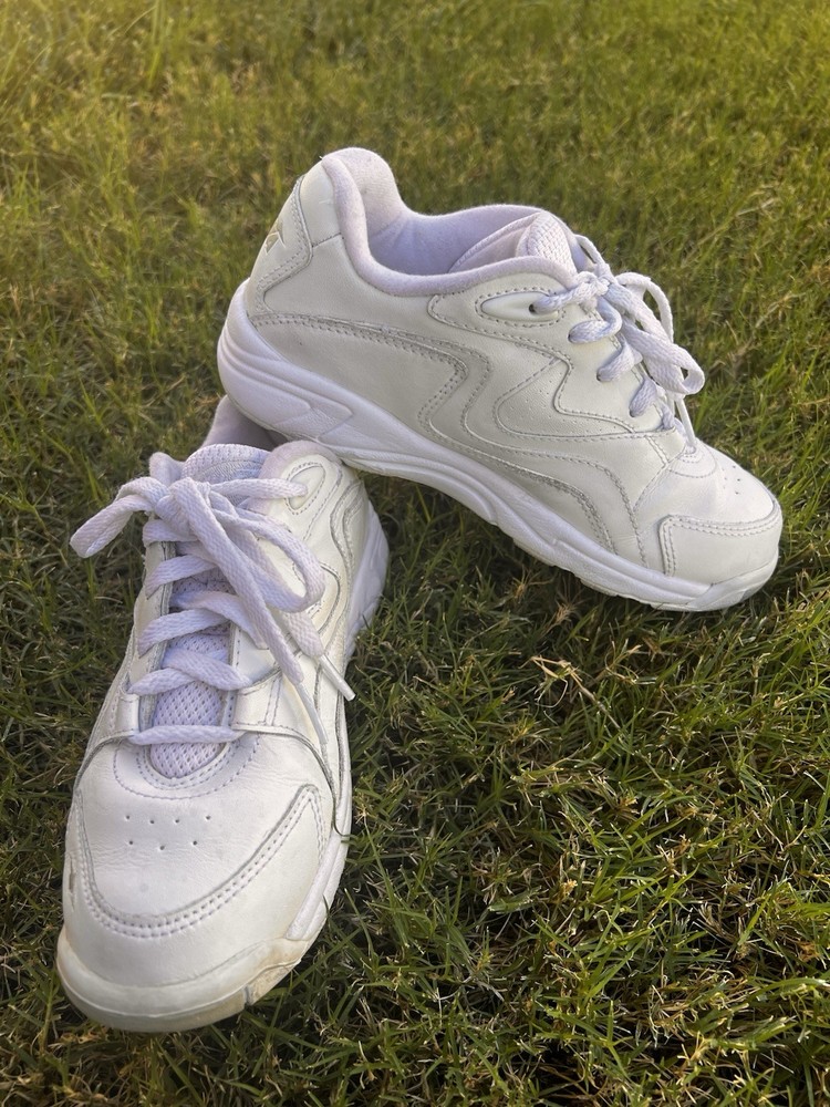 AVIA White Sneakers, Size 5.5, Kids/Youth, Low Top
