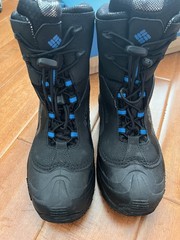 COLUMBIA Youth Size 6 BOOTS BUGABOOT PLUS IV OMNI HEAT BY5955-010 BLACK BLUE
