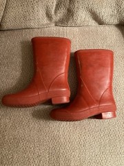 Red Rubber Waterproof Mid-Calf Rain Boots Unisex Kids Pull On Flat Toe