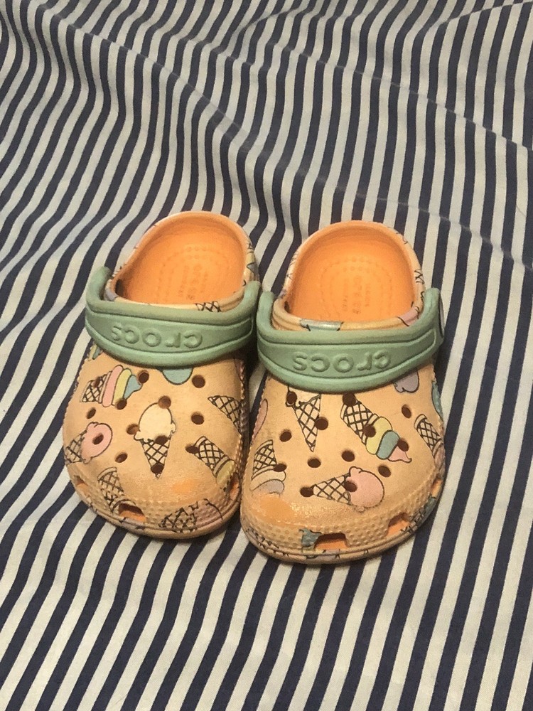 Crocs size 6, Ice cream