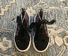 NEW JUSTICE LEAGUE SUPERMAN/BATMAN SIZE 10 KIDS HIGHTOPS SNEAKERS TENNIS SHOES