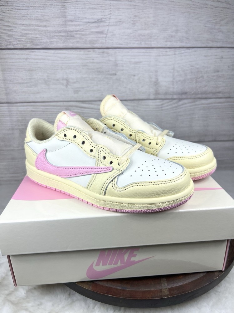 Jordan 1 Retro Low OG SP Travis Scott ‚Shy Pink‘ (PS) – Size 2Y Ready to Ship