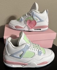 Air Jordan 4 Retro GS Size: 7Y