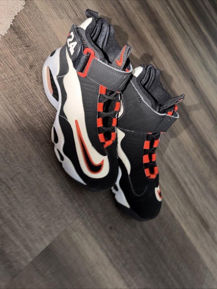 Nike Air Griffey Max 1 Black White Red DZ5280-100 Youth Size 4.5Y Used