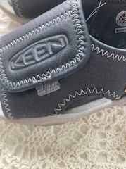 Keen Knotch River Size 8 Open Toe Sandal Black Arch Support Washable Hook &Loop