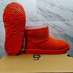 UGG Big Kids Classic Mini II Cherry Pie Boot Original Box 1017715K Youth Size 5