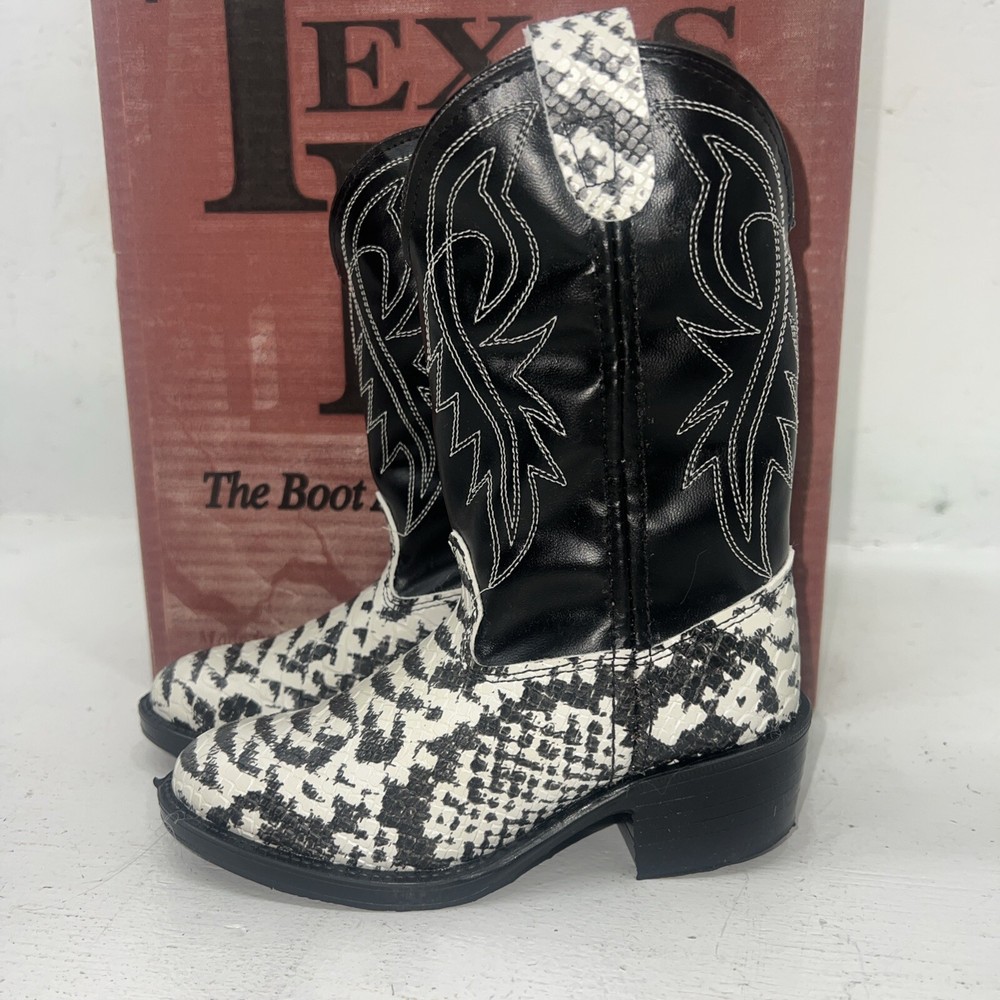 New Children’s Black And White Texas Brand Cowboy Boots. C104 10.5 10 1/2. 24-52