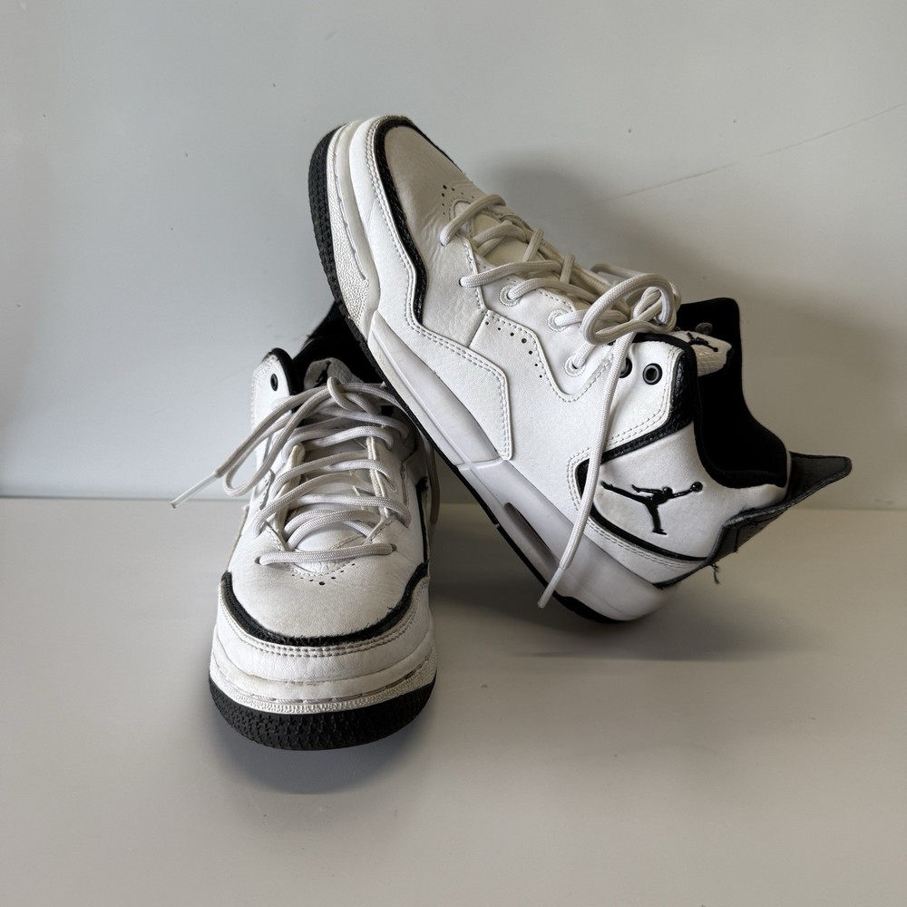 Jordan Air Jordan AR1002-100 White Black Leather Kids Sneaker 4Y EUR 36