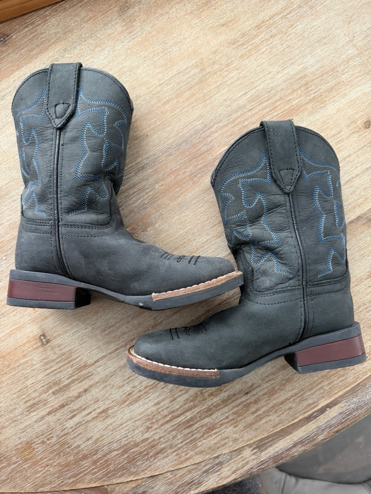 Roper Kids Cowboy Boots – Size 11 – Stylish Black with Blue Stitching