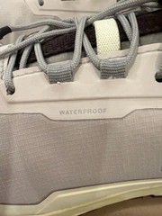 On Cloudhero Mid Waterproof Hiking Boots Silver Seedling Youth Size 6Y