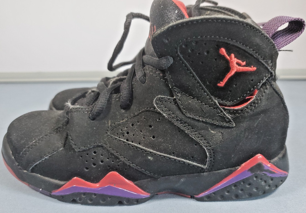 Nike Air Jordan 7 Retro GS Raptors 2012 Kids Size 12C Black Purple 304774-018