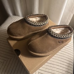 UGG Tasman LTA „Chestnut“ Slipper Size 8T