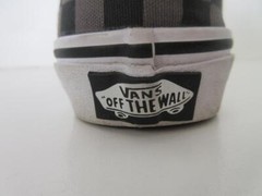 VANS CHECKERBOARD LOW PROFILE CLASSIC SLIP-ON BLACK/PEWTER CHECK KIDS SIZE 3 EUC