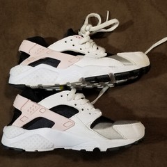 Nike Air Huarache Run GS Pink Foam White Black 654275-115 sz 4.5Y