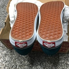VANS Off the Wall Juniors Size 5 Dark Green Skate Board Low Top Shoes Gum Bottom
