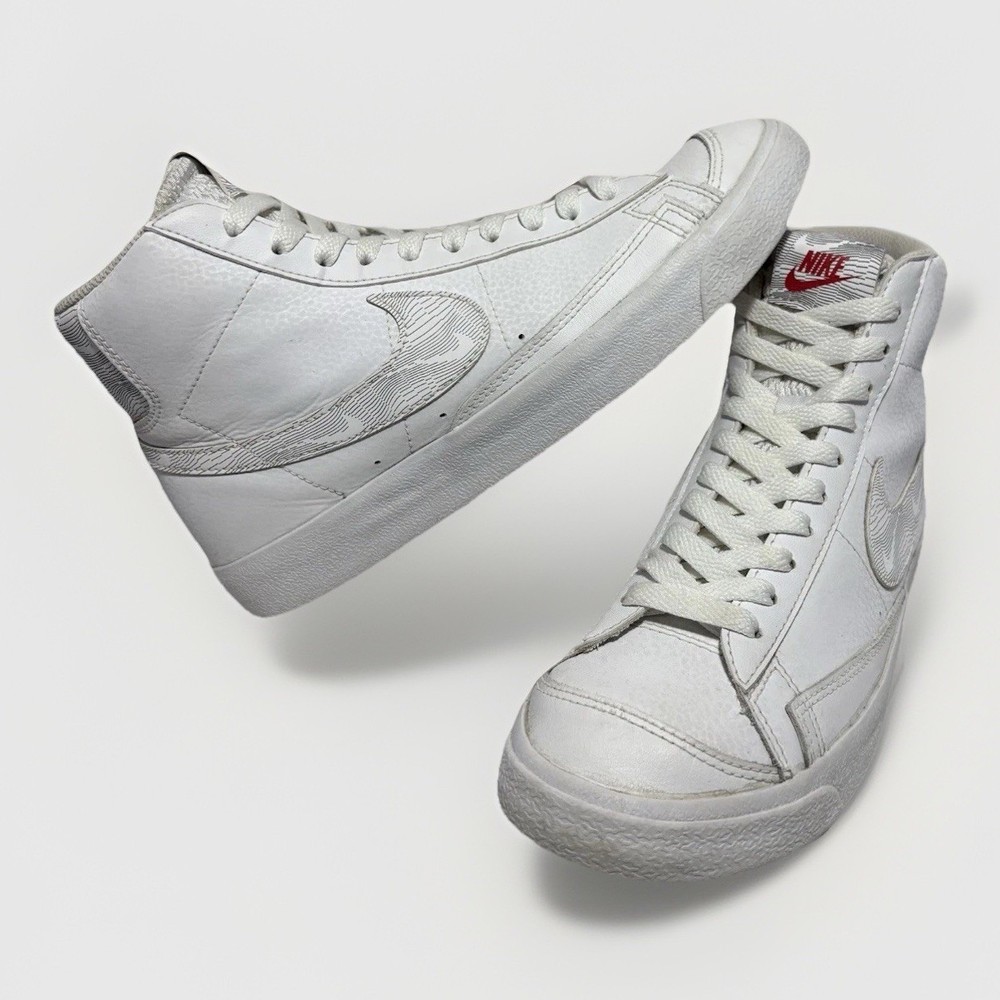 Nike Blazer Mid 77 White Size 6.5Y Skate Shoes High Top Sneakers Size 8 Womens