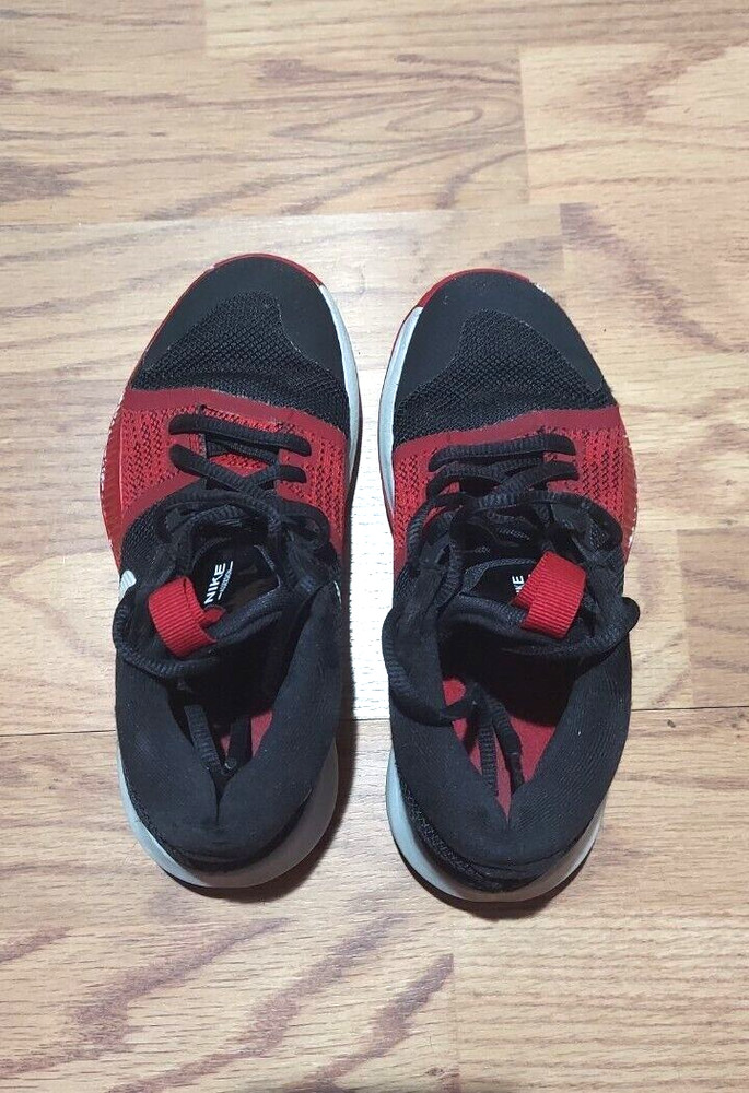 Nike Zoom Assersion Red/Black/White Kids size 12.6 C EUR 30 918384-009