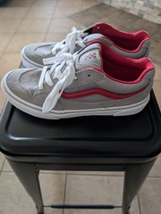 VANS Old Skool Unisex Kids Low Top Suede Sneakers Gray/Red/White Lace Size Y7