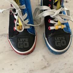 SEGA Sonic the Hedgehog Sonic & Shadow Kids US 11 High-Top Sneakers