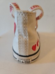 Converse Chuck Taylor Shoe LOVE Laces Hearts toddler Size 5 RIGHT SHOE ONLY