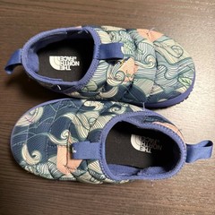 The North Face ThermoBall Traction II Kids 13 Blue Wave Print Insulated Slippers