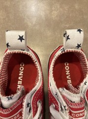 Converse All Star~Classic Low Top Red With Stars Youth Sz 12, EUC!
