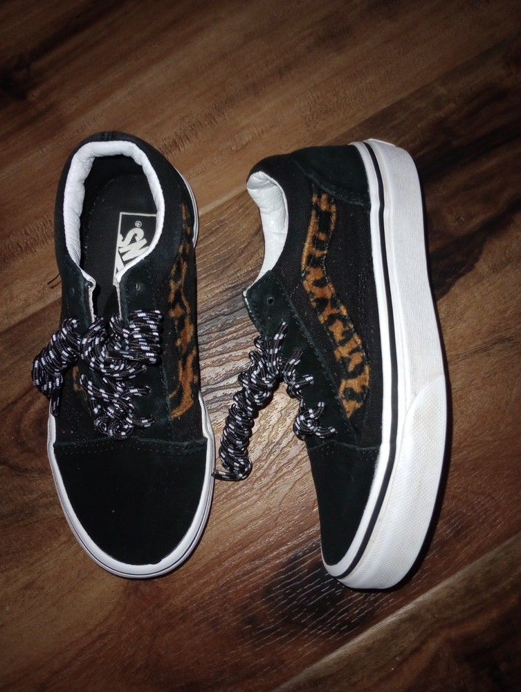 Vans Old Skool sneakers black- leopard print faux fur side Kids Size 13