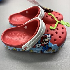 Super Mario Bros. Crocs Classic Lights Clog – Little Kid / Big Kid – Red Size J3
