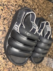 UGG Unisex Kids Sport Yeah Black Slide Sandal-Size 7 Black Foam