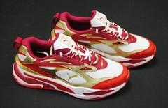 [384747 01] NEW KID’S PUMA RS-FAST GLITZ JR WHITE HIGH RISK RED TEAM GOLD PK67