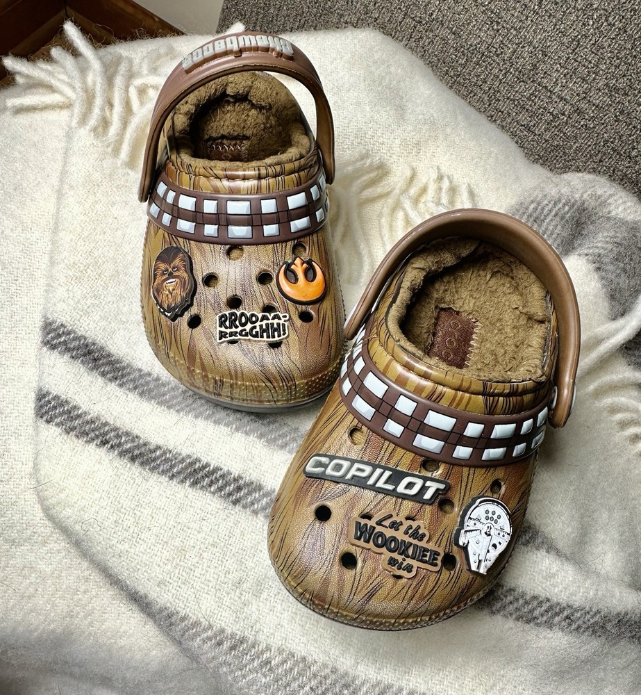 Crocs Kids Star Wars Chewbacca Classic Lined Clog Size C 6 Fast Shipping Warm