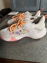 Nike Giannis Immortality 2 SE Low Fruit 4.5 Y