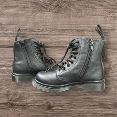 Dr. Martens Kid’s Collection 1460 Serena Mono J Boots US Size 11 -K06