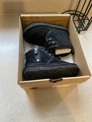 UGG Australia Big Kids Neumel II Boot BLACK Size US7 Style 1017320T TODDLERS