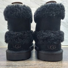 UGG Ultra Mini Fluff Black Ankle Boots Size 6 Kids Womens 7 New in Box 1143701K