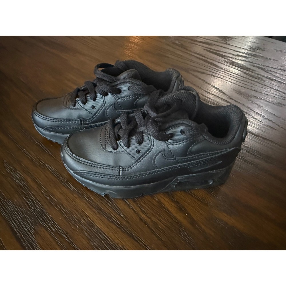 Nike Air Max 90 Sneakers Kids 11C Black Excellent Leather Low Top CD6867-001