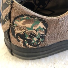 Converse Sneakers (Size 2) One Star Camo Green Skull Low Top Lace Up Shoes