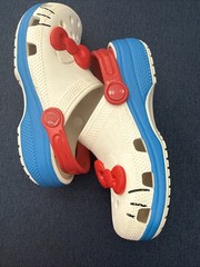 CROCS X HELLO KITTY Classic Clog Red/White/Blue Girls/Kids Sanrio sz C12 EUC