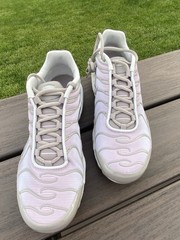 CD0609-035 Nike Air Max Plus – Size Y7 / W8.5 Brand New In Box