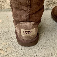UGG AUSTRALIA Classic Tall Shearling Boots Kids 3 Euro 33 11″ Chocolate Brown