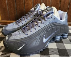 NIKE SHOX R4 (GS) OBSIDIAN/ALUMINUM BLUE NWB SIZE 6.5Y OR WOMENS 8.5 IM6973 451