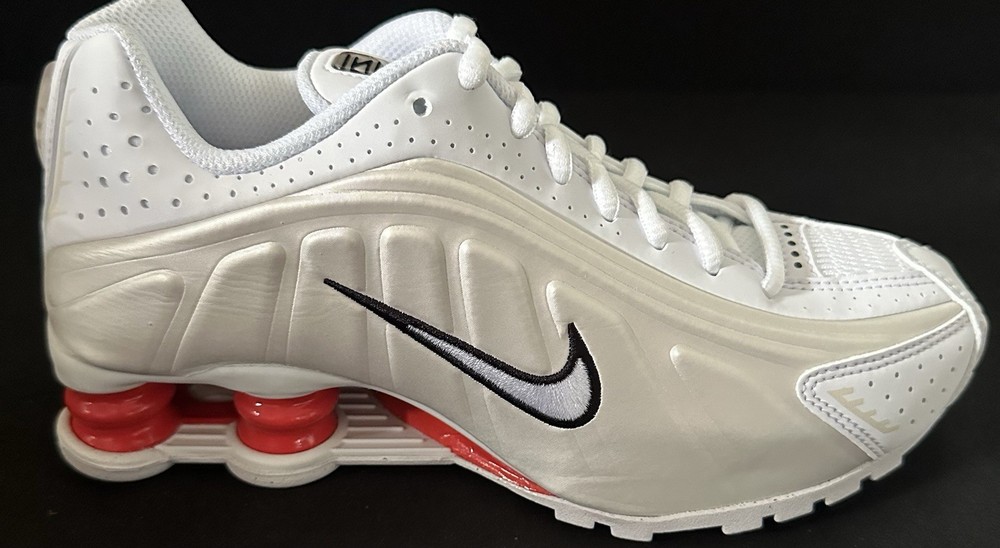 Nike Air Shox R4 White-Phantom-Red Youth Shoe Sz 5.5y Womens Sz 7 New CW2626-102