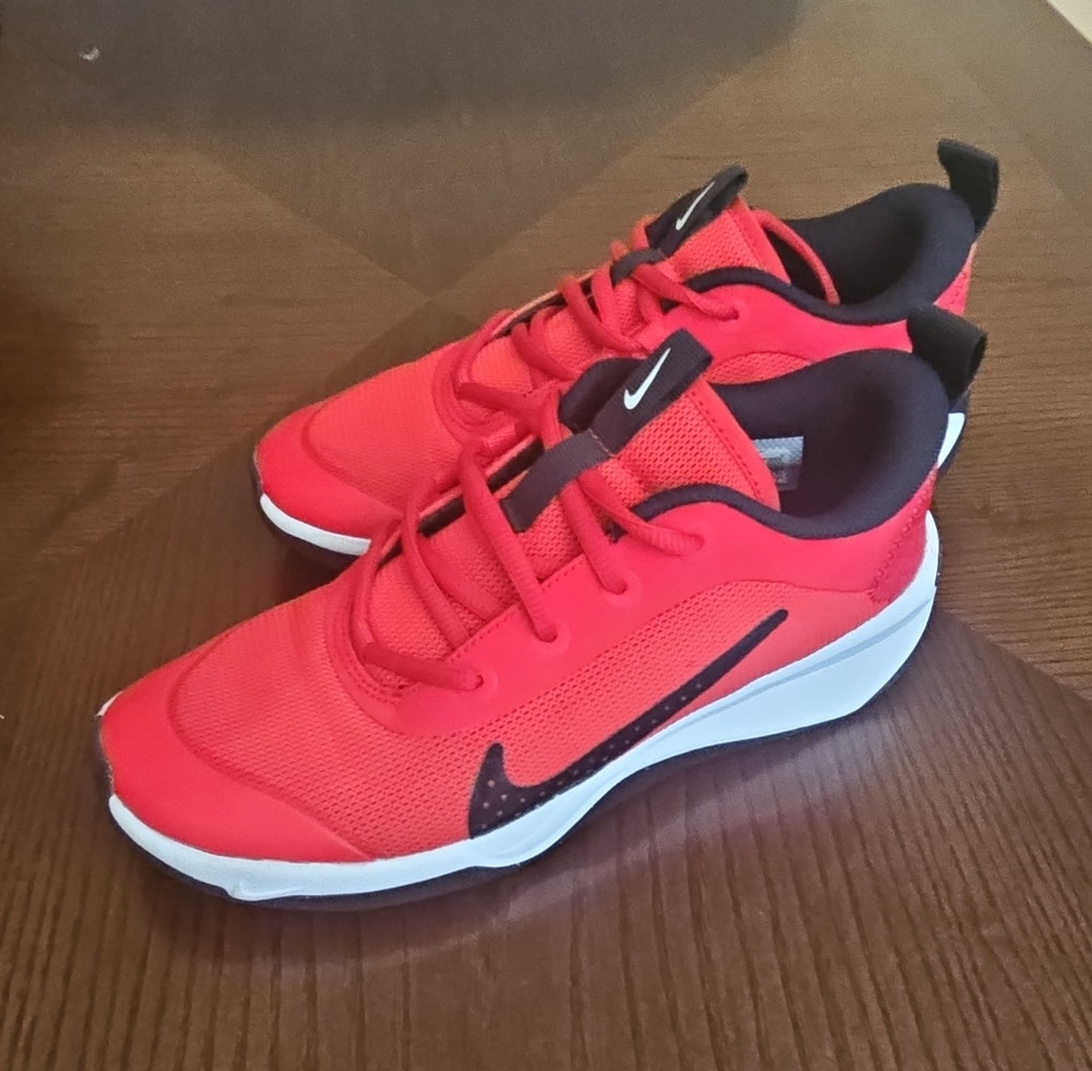 Nike Omni Multi Court Red/Black/White 4.5Y DM9027-624 No Box. Gently Used.