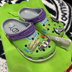 Buzz Lightyear 🔥Crocs classic clog With Tags 🏷️ Junior 3m – 5w