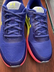 Under Armour Kids/Unisex Indigo / Yellow Surge 2 Splash Sneakers (3024102-500)