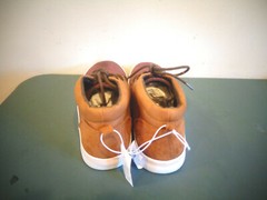 OLD NAVY DESERT ANKLE BOOT TWO TONE SHOES SIZE 6 MID TOP BROWN & BURGUNDY