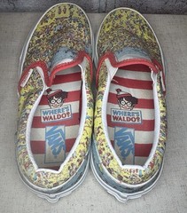 Vans Slip-On x Wheres Waldo Beach Sneakers Kids Size 2.5- Very Good Used!!